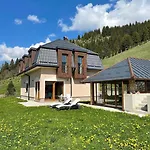 Luxury Kadic